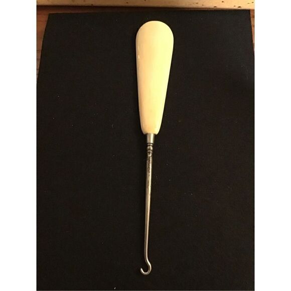Buttonhook and shoehorn, Vintage combination piece from Estate sale - Picture 1 of 4